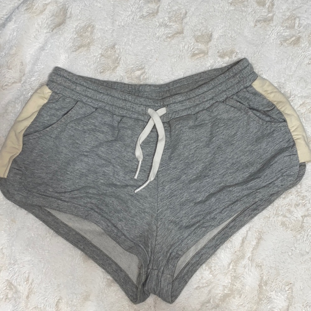 Acacia cotton shorts